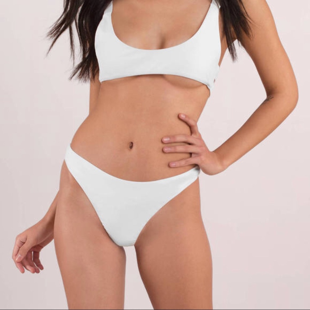 White seamless bikini bottoms